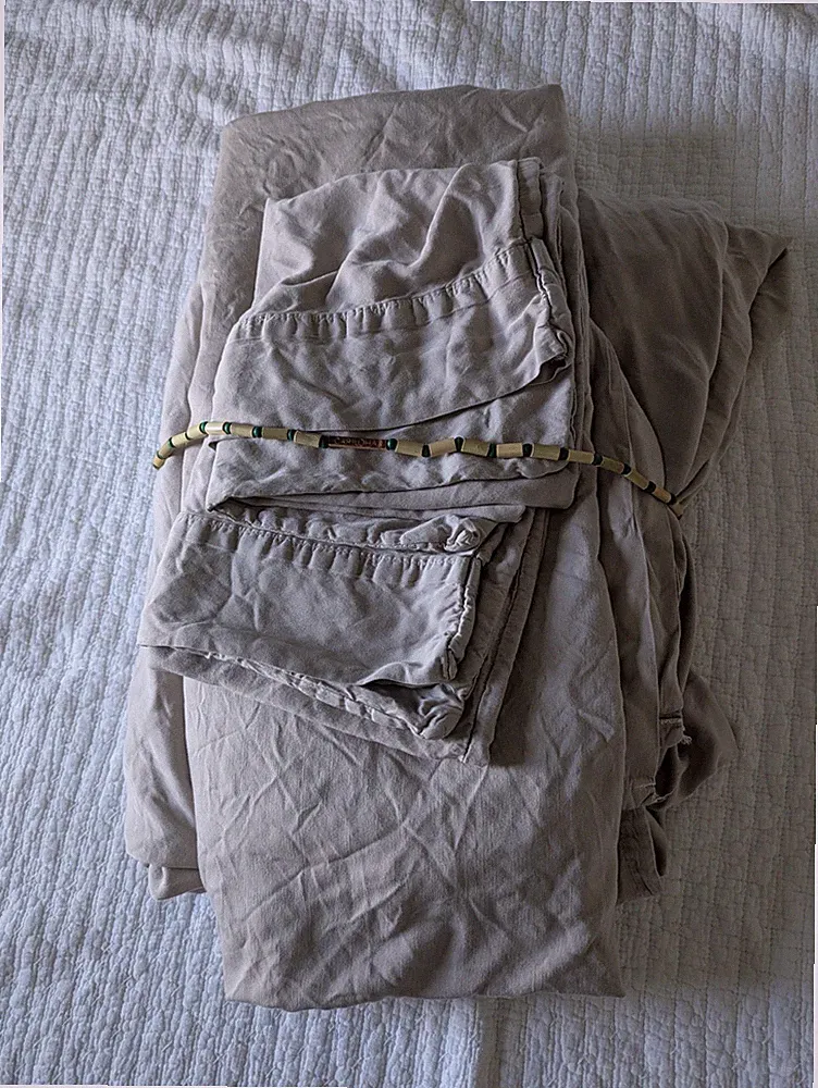 Cariloha Resort Bamboo Sateen King 4-Piece Sheet Set | Tan/Khaki | Lightly Used